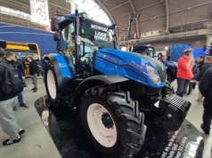 Cena i prostota, czyli dlaczego polscy rolnicy pokochali New Hollanda T5.90S
