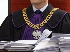 Sędzia bez twarzy? Na rozprawie online nie zobaczysz, kto decyduje o twojej sprawie