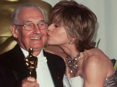 "Pragnę, aby jedynym ogniem był ogień wielkich uczuć". Przemówienie Wajdy poruszyło świat