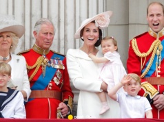 Królowa Kamila niczym gwiazda pop. Tak dzieci Kate i Williama zwracają się do niej