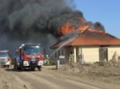 Płonęły domy, hala i urząd. Kilka groźnych pożarów w krótkim czasie