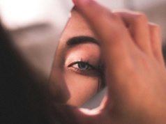 Kobiety oszalały na punkcie kolagenu. Problem w tym, że nowe badania obaliły cudowny mit