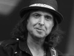 Phil Campbell nie żyje. Gitarzysta Motörhead miał 64 lata