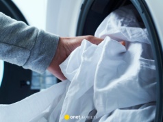 Prać pościel na lewej stronie czy na prawej? Odpowiadamy raz na zawsze