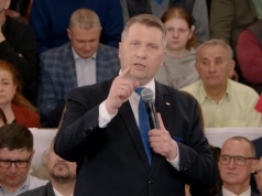 Czarnek krytykuje Tuska ws. SAFE. "Kto dzwonił, kolego jegomościu"