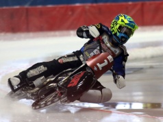 Wygrał z kontuzją i pokonał wszystkich rywali. Szwed liderem w walce o mistrzostwo świata