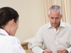 Co oznaczają kody na zwolnieniu lekarskim? Tyle dowie się z nich pracodawca