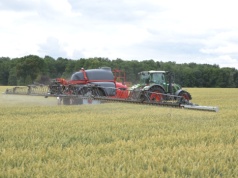 Jak przygotować opryskiwacz do sezonu? Jak skalibrować rozpylacze?