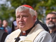 Czy Robin Hood z Łodzi da radę w Łodzi? Kardynał Krajewski wraca z Watykanu