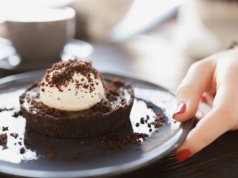 Betsubara - naukowcy wyjaśniają, skąd bierze się apetyt na słodkie po obiedzie