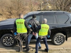 Policjant po służbie rozpoznał włamywacza. Zatrzymał go na ogródkach działkowych