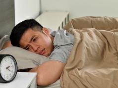 Sen przerywany a chroniczne zmęczenie – wpływ niestabilnego podłoża