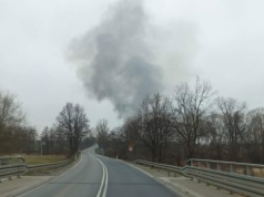 Pożar na terenie ogródków działkowych przy Strzelińskiej. Spłonęła altanka