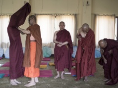 Siedmiu indyjskich pielgrzymów zginęło w wypadku autobusu