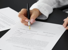 Seniorzy popełniają ten błąd w testamencie. Rodzina może stracić fortunę