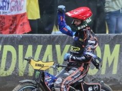 Żużel. Fantastyczny Brennan, słaby Kurtz. Dwóch zwycięzców na początek sezonu! (RELACJA)