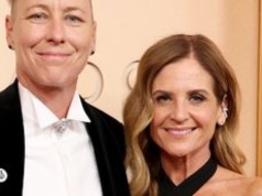 Polityczny MANIFEST na rozdaniu Oscarów. Wszyscy patrzyli na tę torebkę! (ZDJĘCIA)