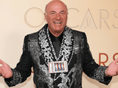 Co on na siebie włożył? Nawet, jak na Oscary to zdecydowanie za dużo