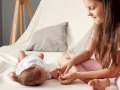 Prezent dla starszego brata i siostry od noworodka: Pomysły dla rodzeństwa