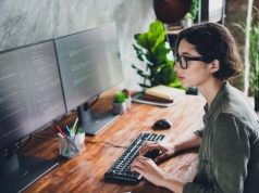 Pracujemy dla pieniędzy, nie dla benefitów. "Większość osób nie przywiązuje do nich wagi"