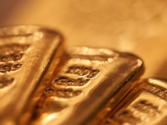 Złoto pod presją obaw o wyższe stopy procentowe. Konflikt na Bliskim Wschodzie podbija inflację i radykalizuje politykę monetarną