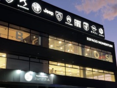 Carvana kupuje salony Stellantis. To coś więcej niż zwykła transakcja