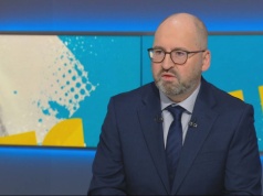 "To jest bzdura". Adam Bielan odpowiada premierowi