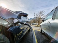 W Polsce rośnie, na świecie spada. Tak wyglądała sprzedaż elektryków w lutym