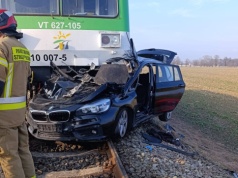 Tragedia pod Płockiem. Nie żyje pasażerka BMW