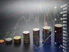 Ropa drożeje, a Trump domaga się wsparcia, m.in. od NATO