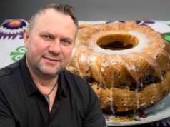 Strzelczyk dodaje do babki. Dzięki niemu jest długo wilgotna i bardzo kremowa