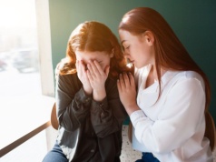 Nie wszystko da się wyszukać w internecie. Kiedy emocje potrzebują realnego wsparcia