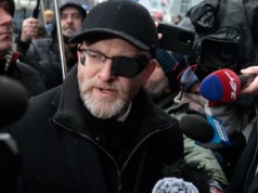 Dla kogo te pieniądze? Braun, 1,5 procent podatku i „legalne wypaczenie” systemu