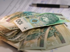 Rolnicy mogą składać wnioski o dopłaty. Start kampanii płatności obszarowych