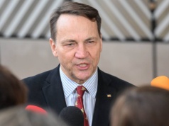 "Z uwagi na szacunek i sympatię". Sikorski zabrał głos ws. apelu Trumpa