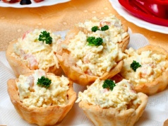 Pastę jajeczną na Wielkanoc podaję w ten sposób. Goście nie mogą wyjść z podziwu