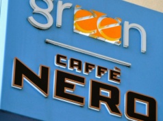 Green Caffè Nero w kultowym domu towarowym w Warszawie. Już 18 marca