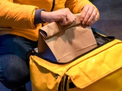 Blisko 6 mln zł kary dla Glovo za nadmiarowe zbieranie danych