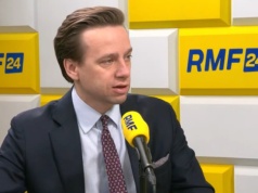 „Jesteśmy przeciwko obu tym projektom”. Krzysztof Bosak otwarcie ws. debaty o SAFE