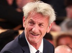 TYLKO NA PUDELKU: Dzień przed Oscarami Sean Penn pojawił się w Warszawie. Gdzie spędził sobotni wieczór?