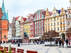 Szklane ogródki na wrocławskim rynku kością niezgody. Miasto nalicza kary