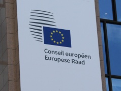 Zmiany w AI Act. Będzie zakaz generowania porno