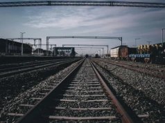 Kolejny zwrot w walce o rekordowy kontrakt. Opóźnia się strategiczna inwestycja