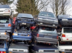 Pół miliona kary za rozbiórkę auta w garażu. Takie są przepisy
