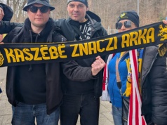 Dzień Jedności Kaszubów w Sejmie i gigantyczna flaga na meczu Arki Gdynia