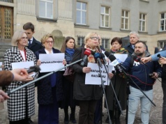 Weto prezydenta do ustawy o SAFE. Śląsk mógł stracić miliardy, w tle przyszłość Rafako - konferencja KO