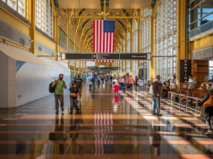 Ponad 12 500 lotów w USA zostało zakłóconych, gdy burze uderzyły w główne lotniska