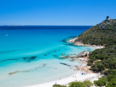 Sardynia z weekendem w świetnej cenie 749 PLN 🔥😍 Loty + ⭐⭐⭐⭐ hotel Holiday Inn 🌊⛱️