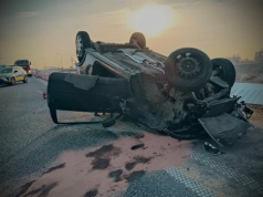 Niebezpieczne poniedziałkowe popołudnie na rzeszowskich drogach. Trzy osoby ranne