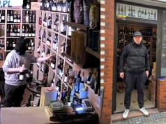 Nocny napad na rynku w Jaworznie - wszystko nagrał monitoring